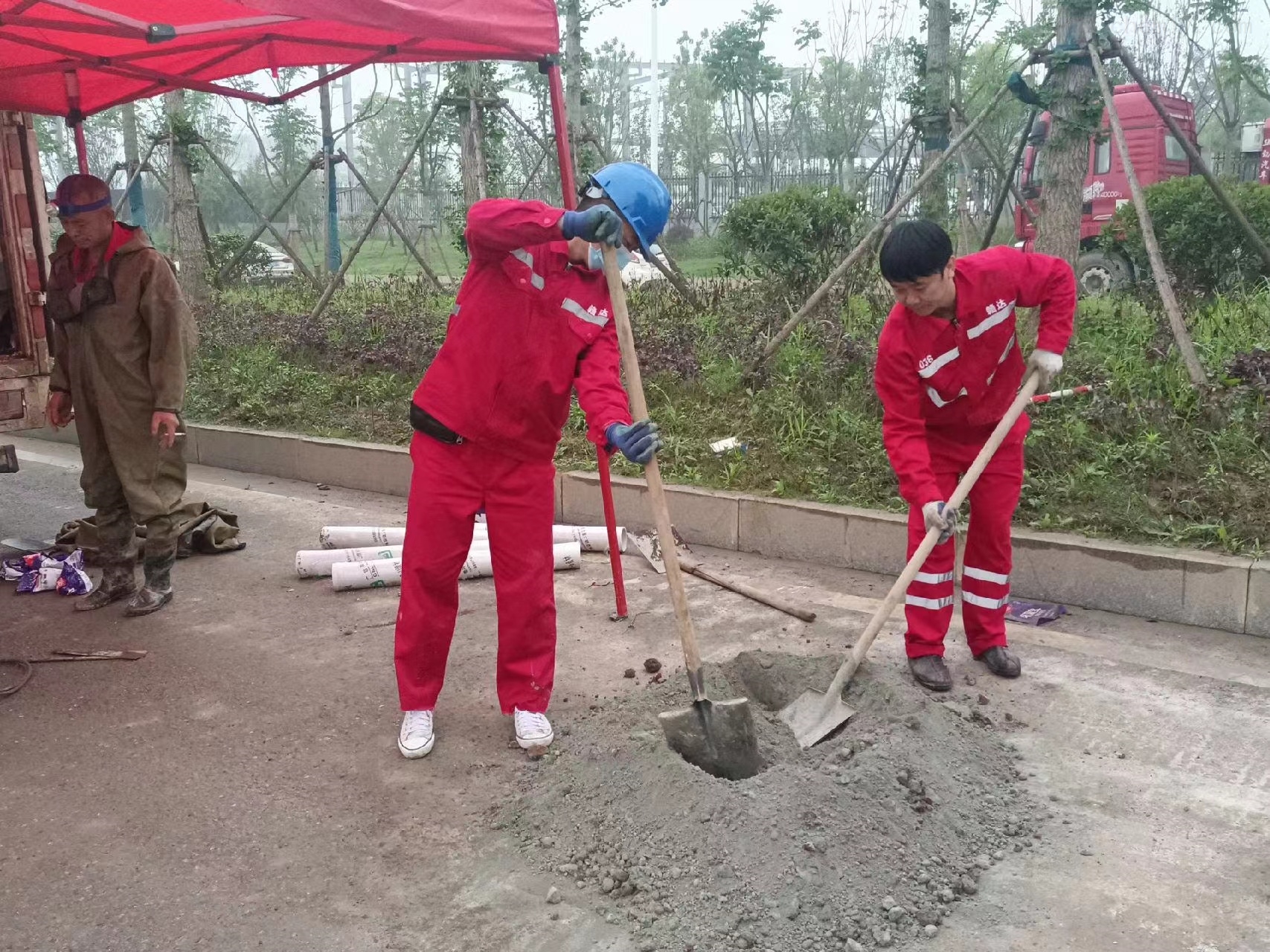 师宗管道疏通哪家好】及时进行市政管道清淤