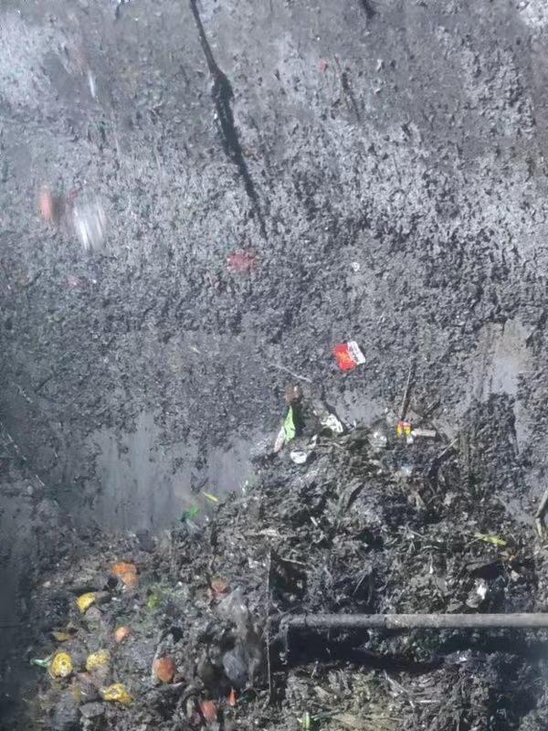 师宗污水池清理